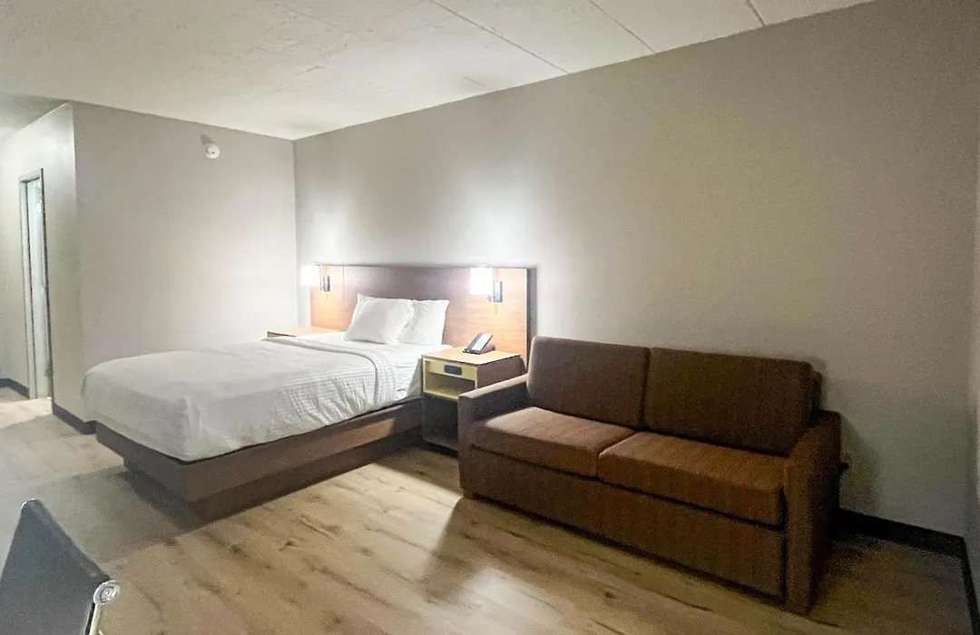 Studio 6 Suites Fremont, Oh-1