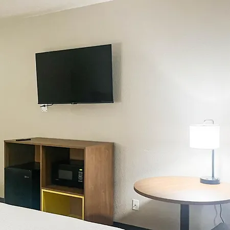 Studio 6 Suites Fremont, Oh-2